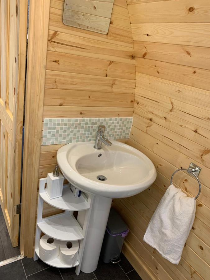 Loch Ness Woodland Pods Hotel Drumnadrochit Buitenkant foto
